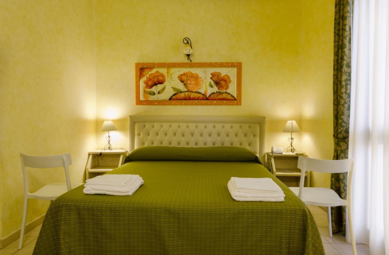 Hotel Salento Gold Beach Марина ди Песколусе Стая снимка