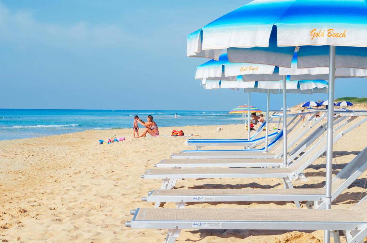Hotel Salento Gold Beach Марина ди Песколусе Екстериор снимка
